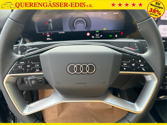 Audi / Q3 Sportback / Schwarz / / / MJ 2026+NAVI+KAMERA+AHK+PANO+PDC+EL. HECKKL.+LED+18 LM