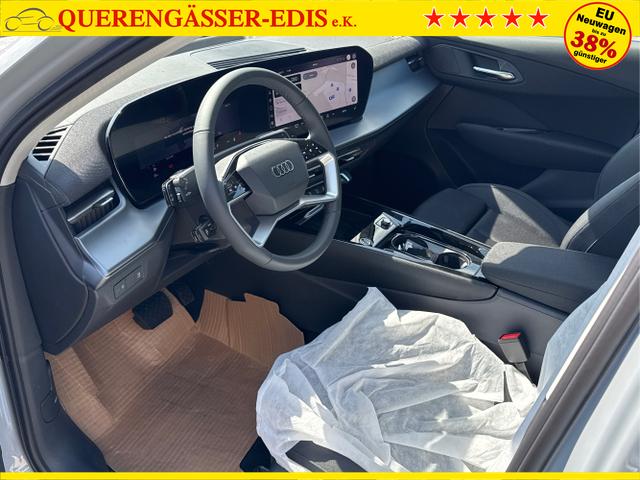 Audi / Q3 Sportback / / / / MJ 2026+NAVI+KAMERA+PANO+AHK+PDC+EL. HECKKL.+LED+18 LM