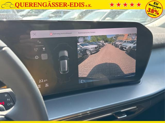 Audi / Q3 Sportback / / / / MJ 2026+NAVI+KAMERA+PANO+AHK+PDC+EL. HECKKL.+LED+18 LM