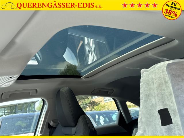 Audi / Q3 Sportback / / / / MJ 2026+NAVI+KAMERA+PANO+AHK+PDC+EL. HECKKL.+LED+18 LM