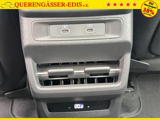 Audi / Q3 Sportback / / / / MJ 2026+NAVI+KAMERA+PANO+AHK+PDC+EL. HECKKL.+LED+18 LM