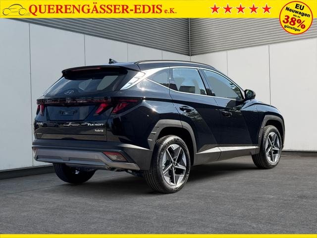 Hyundai / TUCSON / Schwarz / / / Hybrid NAVI+KAMERA+SHZ+LED+TEMPOMAT+17 ALU+PDC, Beispielbilder, ggf. teilweise mit Sonderausstattung