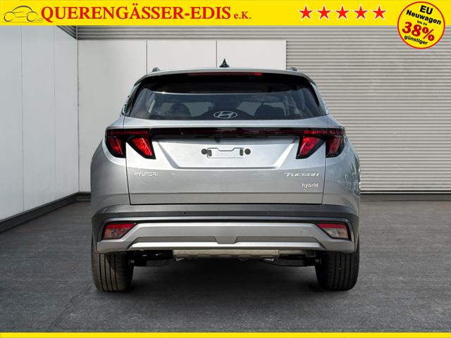Hyundai / TUCSON / Silber / / / Hybrid NAVI+KAMERA+SHZ+LED+TEMPOMAT+17 ALU+PDC, Beispielbilder, ggf. teilweise mit Sonderausstattung