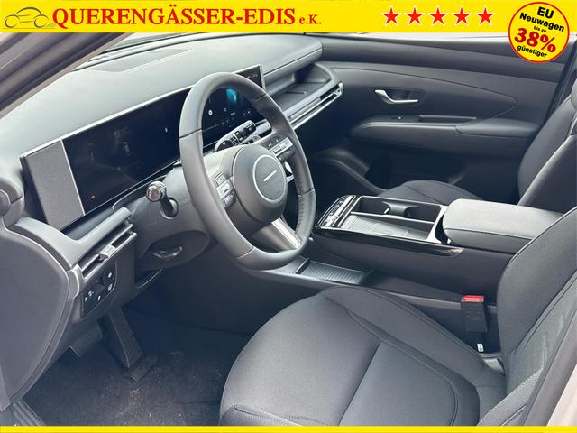 Hyundai / TUCSON / Silber / / / Hybrid NAVI+KAMERA+SHZ+LED+TEMPOMAT+17 ALU+PDC, Beispielbilder, ggf. teilweise mit Sonderausstattung