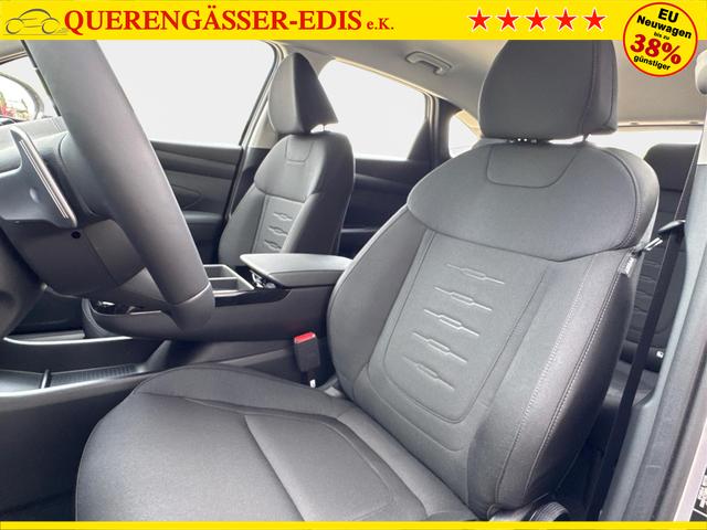 Hyundai / TUCSON / Silber / / / Hybrid NAVI+KAMERA+SHZ+LED+TEMPOMAT+17 ALU+PDC, Beispielbilder, ggf. teilweise mit Sonderausstattung