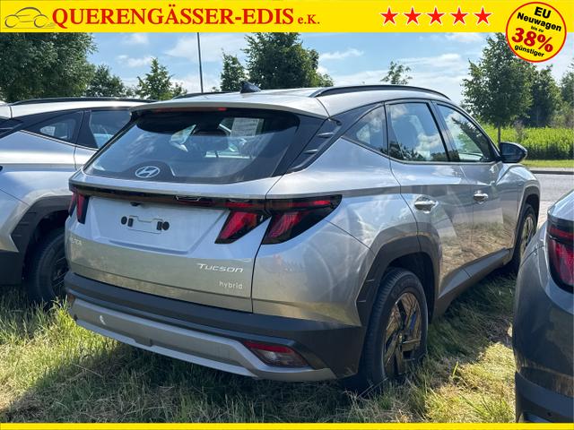 Hyundai / TUCSON / Silber / / / Hybrid NAVI+KAMERA+SHZ+LED+TEMPOMAT+17 ALU+PDC, Beispielbilder, ggf. teilweise mit Sonderausstattung