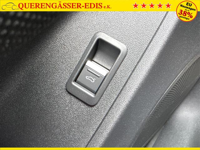 Audi / Q3 / Schwarz / / / KAMERA+NAVI+PDC+EL.HECKKL.+LED+17LM