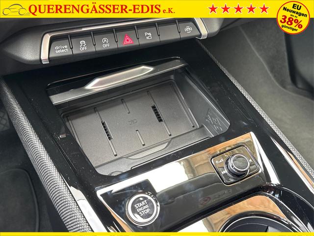 Audi / Q3 / Schwarz / / / KAMERA+NAVI+PDC+EL.HECKKL.+LED+17LM