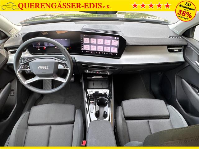Audi / Q3 / Schwarz / / / KAMERA+NAVI+PDC+EL.HECKKL.+LED+17LM