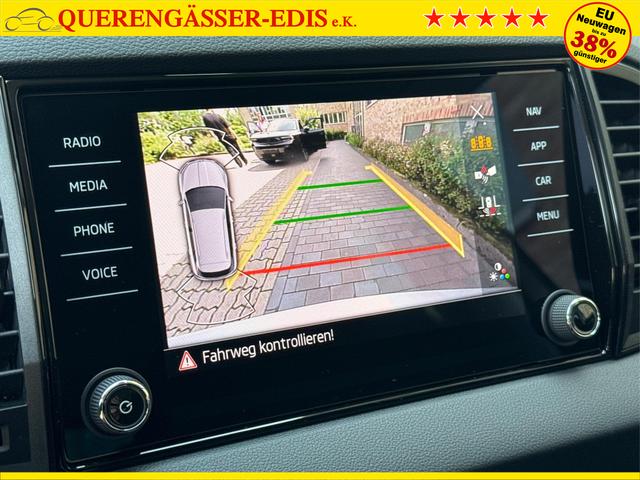 Skoda / Karoq / Silber / / / AHK+el.HECKKLAPPE+KAMERA+PDC+ACC, Beispielbilder, ggf. teilweise mit Sonderausstattung