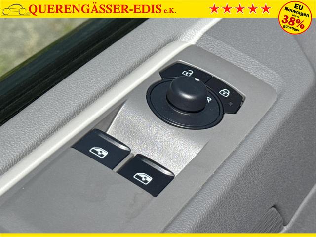 Volkswagen / T7 Caravelle / / / / LR+SHZ+AHK+GJR+KLIMAAUT.+ KAMERA+PDC+LED