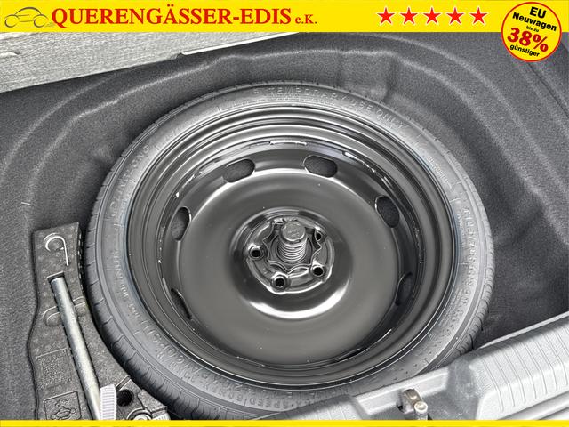 Volkswagen / Golf / Schwarz / / / ACC+SHZ+KLIMA+KAMERA+APP CONNECT+LED+17 ALU