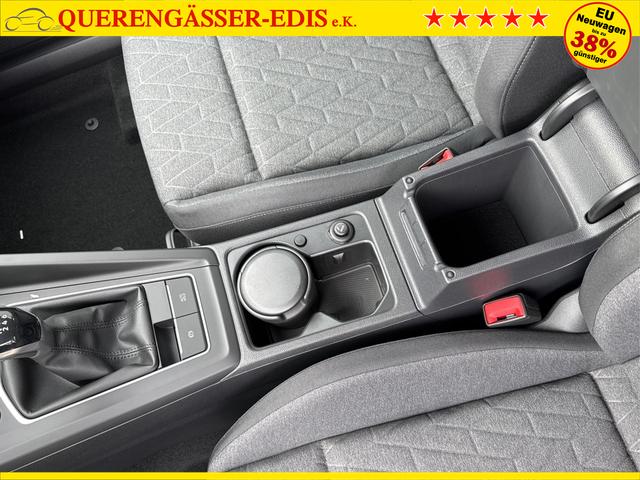 Volkswagen / Golf / Schwarz / / / ACC+SHZ+KLIMA+KAMERA+APP CONNECT+LED+17 ALU