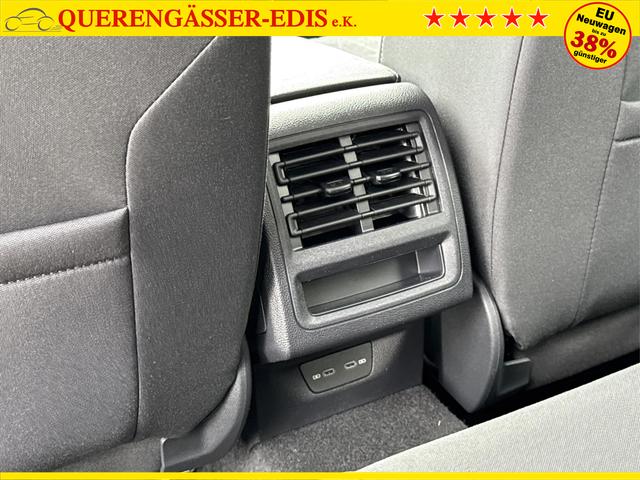Volkswagen / Golf / Schwarz / / / ACC+SHZ+KLIMA+KAMERA+APP CONNECT+LED+17 ALU