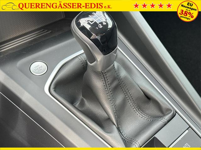 Volkswagen / Golf / Grau / / / ACC+SHZ+KLIMA+KAMERA+APP CONNECT+LED+17 ALU