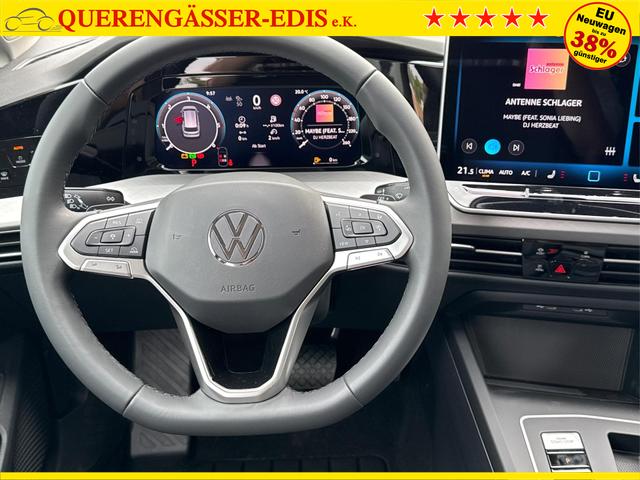 Volkswagen / Golf Variant / Schwarz / / / AHK+ACC+eHK+KAMERA+SHZ+KLIMA+LED+17 ALU