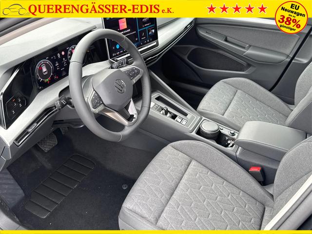 Volkswagen / Golf Variant / Schwarz / / / AHK+ACC+eHK+KAMERA+SHZ+KLIMA+LED+17 ALU