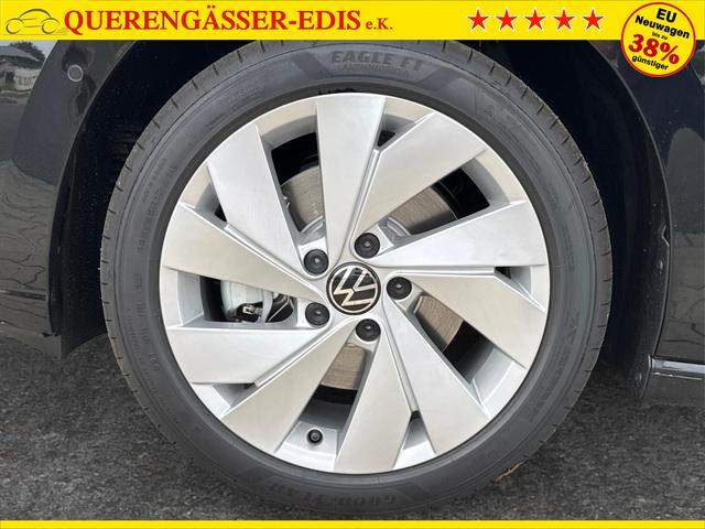 Volkswagen / Golf Variant / Schwarz / / / AHK+ACC+eHK+KAMERA+SHZ+KLIMA+LED+17 ALU