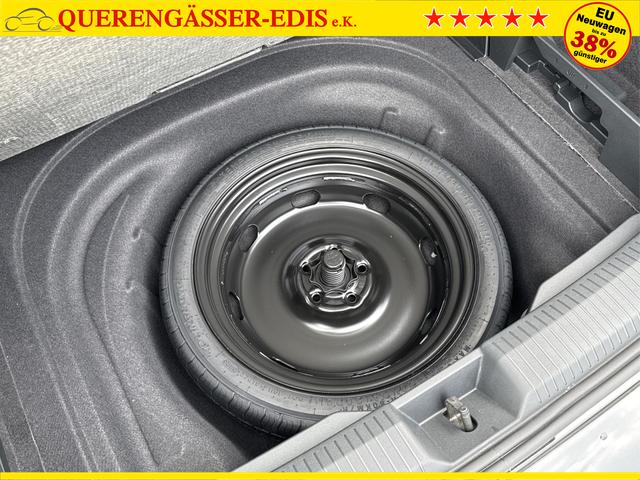 Volkswagen / Golf Variant / Schwarz / / / AHK+ACC+eHK+KAMERA+SHZ+KLIMA+LED+17 ALU