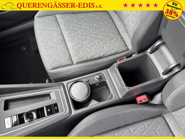 Volkswagen / Golf Variant / Schwarz / / / AHK+ACC+eHK+KAMERA+SHZ+KLIMA+LED+17 ALU