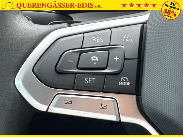 Volkswagen / Golf Variant / Schwarz / / / AHK+ACC+eHK+KAMERA+SHZ+KLIMA+LED+17 ALU