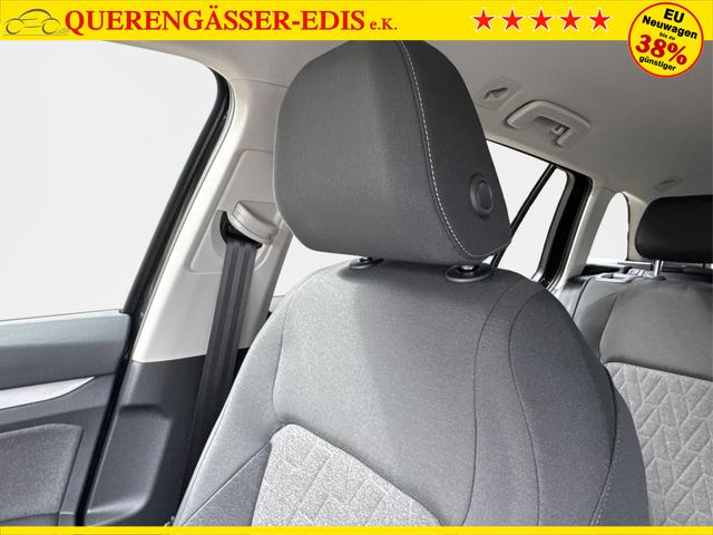 Volkswagen / Golf Variant / Schwarz / / / AHK+ACC+eHK+KAMERA+SHZ+KLIMA+LED+17 ALU