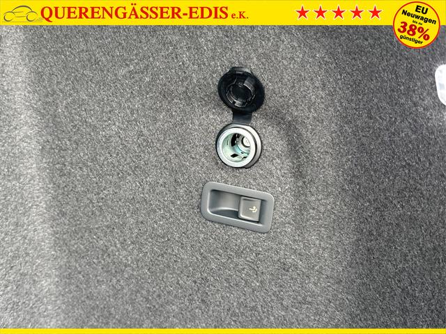 Volkswagen / Golf Variant / Grau / / / AHK+ACC+eHK+KAMERA+SHZ+KLIMA+LED+17 ALU