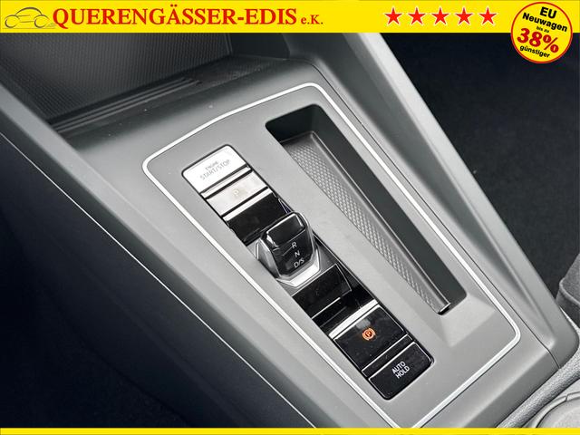 Volkswagen / Golf Variant / Grau / / / AHK+ACC+eHK+KAMERA+SHZ+KLIMA+LED+17 ALU