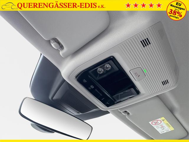 Volkswagen / Golf Variant / Schwarz / / / AHK+ACC+eHK+KAMERA+SHZ+KLIMA+LED+17 ALU