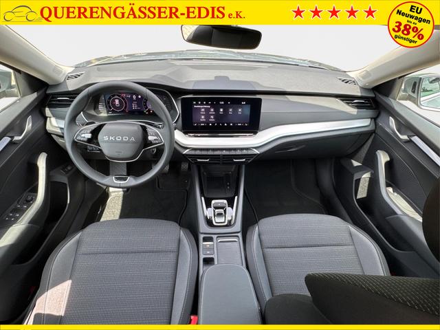 Skoda / Octavia Combi / Silber / / / ACC+AHK+eHK+KAM+PDC+LED+17 ALU+SHZ, Beispielbilder, ggf. teilweise mit Sonderausstattung