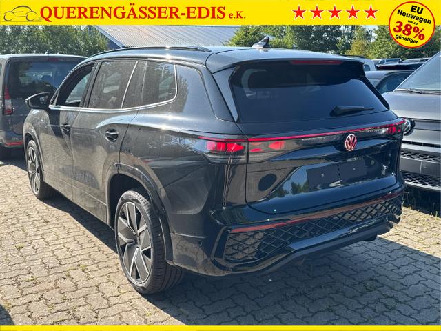 Volkswagen / Tayron / Schwarz / / / PLUG-IN+PANO+AHK+HuD+MATRIX+360 KAM+20ALU+ACC+eHK+BLACK STYLE, Beispielbilder, ggf. teilweise mit Sonderausstattung