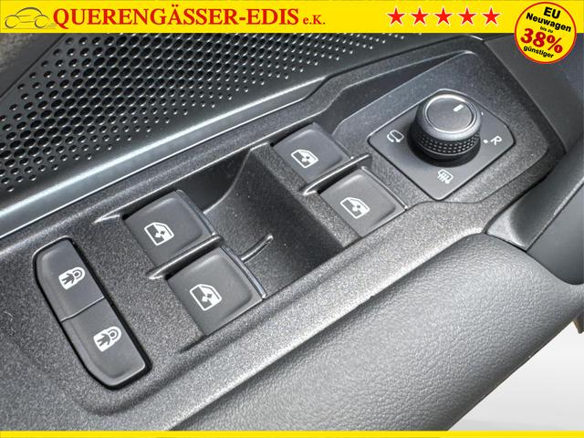 Volkswagen / Tayron / Silber / / / PLUG-IN+PANO+AHK+HuD+MATRIX+360 KAM+20ALU+ACC+eHK+BLACK STYLE