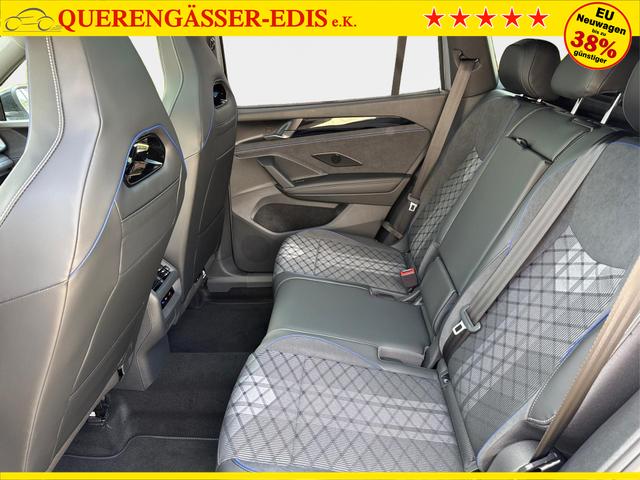 Volkswagen / Tayron / Silber / / / PLUG-IN+PANO+AHK+HuD+MATRIX+360 KAM+20ALU+ACC+eHK+BLACK STYLE