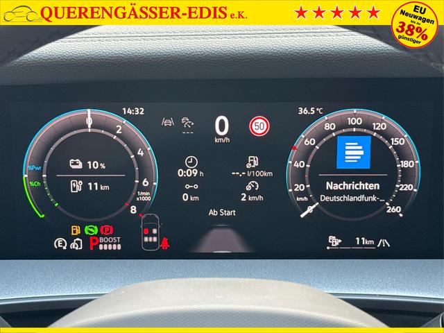 Volkswagen / Tayron / Silber / / / PLUG-IN+PANO+AHK+HuD+MATRIX+360 KAM+20ALU+ACC+eHK+BLACK STYLE