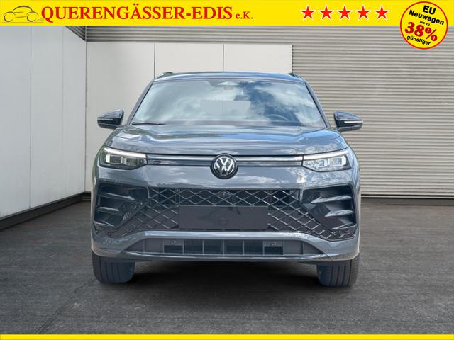 Volkswagen / Tayron / Grau / / / PLUG-IN+PANO+AHK+HuD+MATRIX+360 KAM+20ALU+ACC+eHK+BLACK STYLE