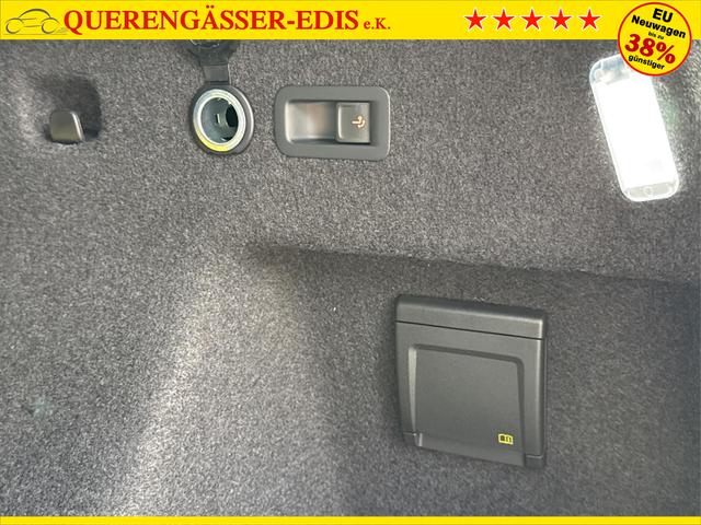 Volkswagen / Tayron / Grau / / / PLUG-IN+PANO+AHK+HuD+MATRIX+360 KAM+20ALU+ACC+eHK+BLACK STYLE