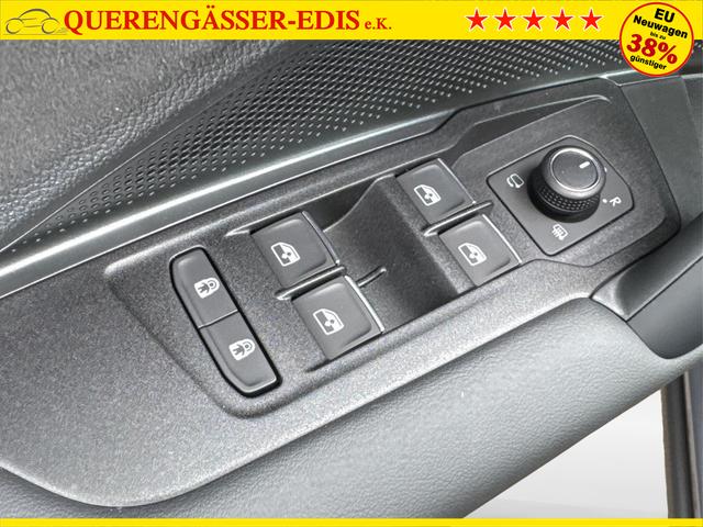 Volkswagen / Tayron / Grau / / / PLUG-IN+PANO+AHK+HuD+MATRIX+360 KAM+20ALU+ACC+eHK+BLACK STYLE