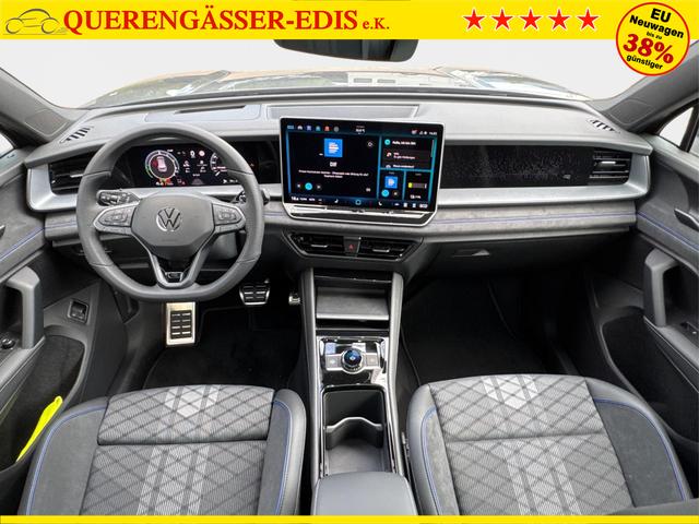 Volkswagen / Tayron / Grau / / / PLUG-IN+PANO+AHK+HuD+MATRIX+360 KAM+20ALU+ACC+eHK+BLACK STYLE