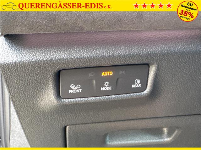 Volkswagen / Tayron / Grau / / / PLUG-IN+PANO+AHK+HuD+MATRIX+360 KAM+20ALU+ACC+eHK+BLACK STYLE