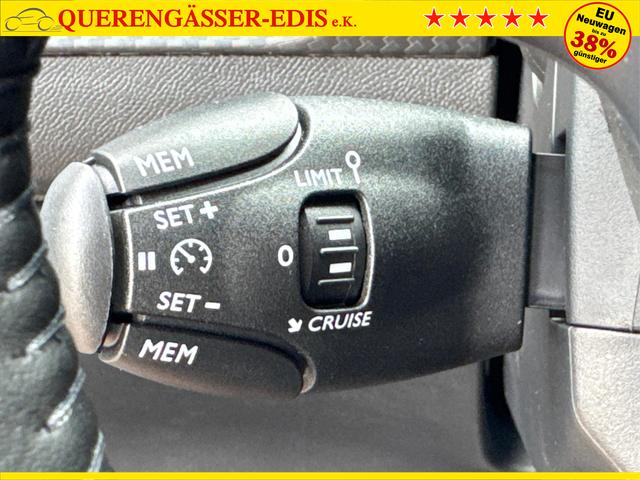 Peugeot / 208 / Wei&szlig; / / / MAN6+SHZ+LED+PDC+TEMPOMAT, Beispielbilder, ggf. teilweise mit Sonderausstattung