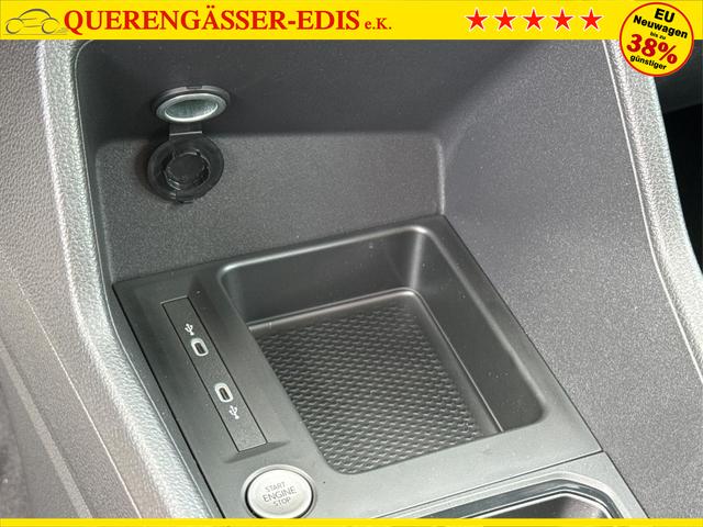 Volkswagen / Caddy Maxi / / / / Caddy Maxi +PDC v+h+KAMERA+SHZ+GJR+ACC+LANE ASSIST