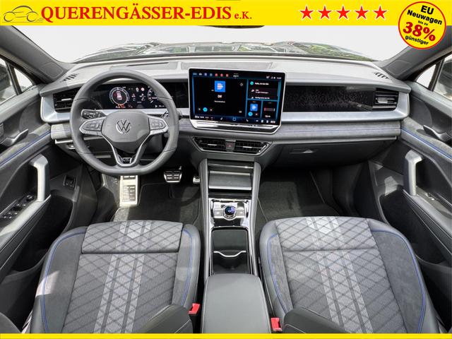 Volkswagen / Tayron / Schwarz / / / PLUG-IN+PANO+AHK+HuD+MATRIX+360 KAM+20ALU+ACC+eHK+BLACK STYLE, Beispielbilder, ggf. teilweise mit Sonderausstattung