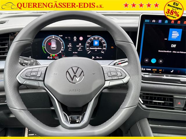 Volkswagen / Tayron / Schwarz / / / PLUG-IN+PANO+AHK+HuD+MATRIX+360 KAM+20ALU+ACC+eHK+BLACK STYLE, Beispielbilder, ggf. teilweise mit Sonderausstattung