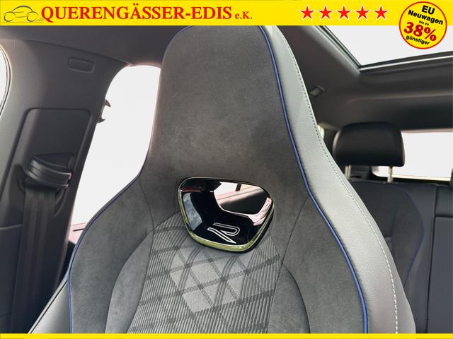 Volkswagen / Tayron / Schwarz / / / PLUG-IN+PANO+AHK+HuD+MATRIX+360 KAM+20ALU+ACC+eHK+BLACK STYLE, Beispielbilder, ggf. teilweise mit Sonderausstattung