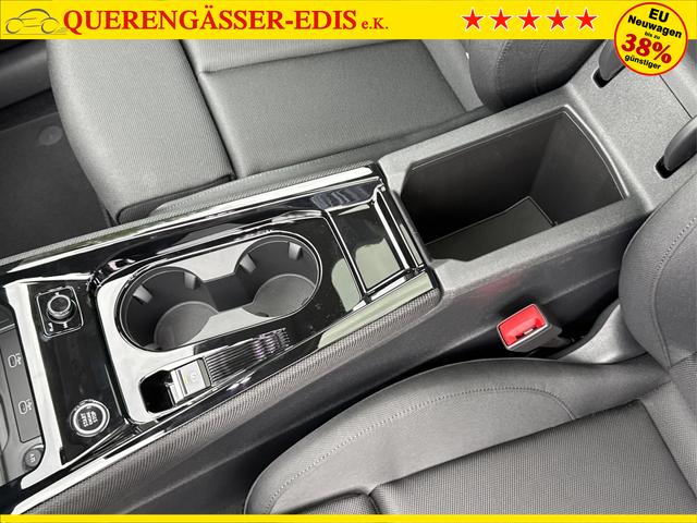 Audi / Q3 Sportback / / / / MJ 2026+NAVI+KAMERA+AHK+PANO+PDC+EL. HECKKL.+LED+18 LM
