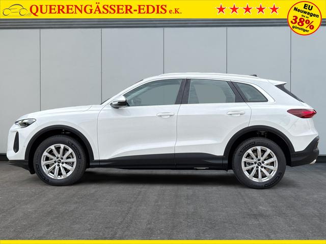 Audi / Q5 / Wei&szlig; / / / QUATTRO+NAVI+KAMERA+AHK+SHZ+PDC+ACC