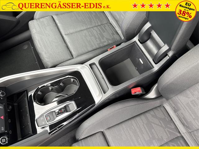 Audi / Q5 / Wei&szlig; / / / QUATTRO+NAVI+KAMERA+AHK+SHZ+PDC+ACC