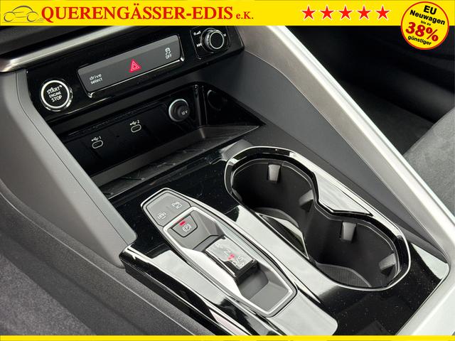 Audi / Q5 / Wei&szlig; / / / QUATTRO+NAVI+KAMERA+AHK+SHZ+PDC+ACC
