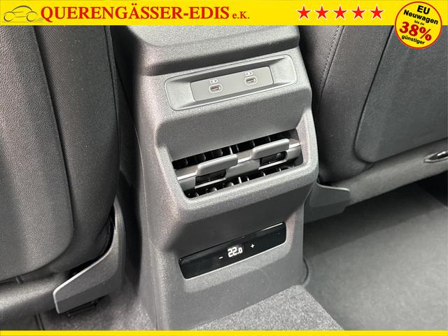 Audi / Q3 / Grau / / / KAMERA+NAVI+PDC+EL.HECKKL.+LED+17LM