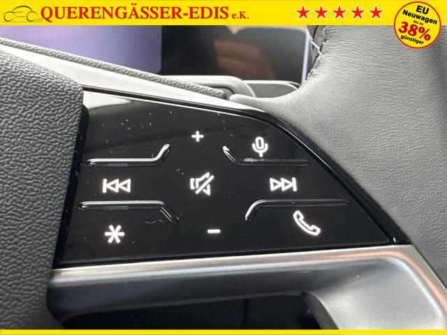 Audi / Q3 / Grau / / / KAMERA+NAVI+PDC+EL.HECKKL.+LED+17LM
